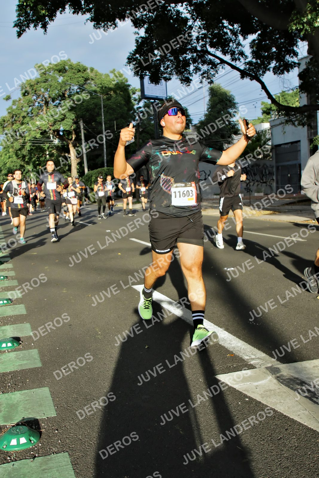 Foto de la X Carrera Leones Negros Red Cola 2026 en Rectoría General de la UdeG, Av. Juárez 976 (meta en Av. Enrique Díaz de León y Pedro Moreno), Guadalajara a las 07:47 · dorsal 11603