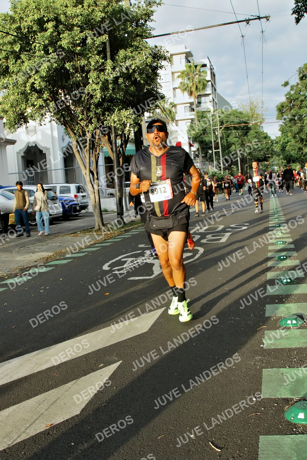 Foto de la X Carrera Leones Negros Red Cola 2026 en Rectoría General de la UdeG, Av. Juárez 976 (meta en Av. Enrique Díaz de León y Pedro Moreno), Guadalajara a las 07:34 · dorsal 8912