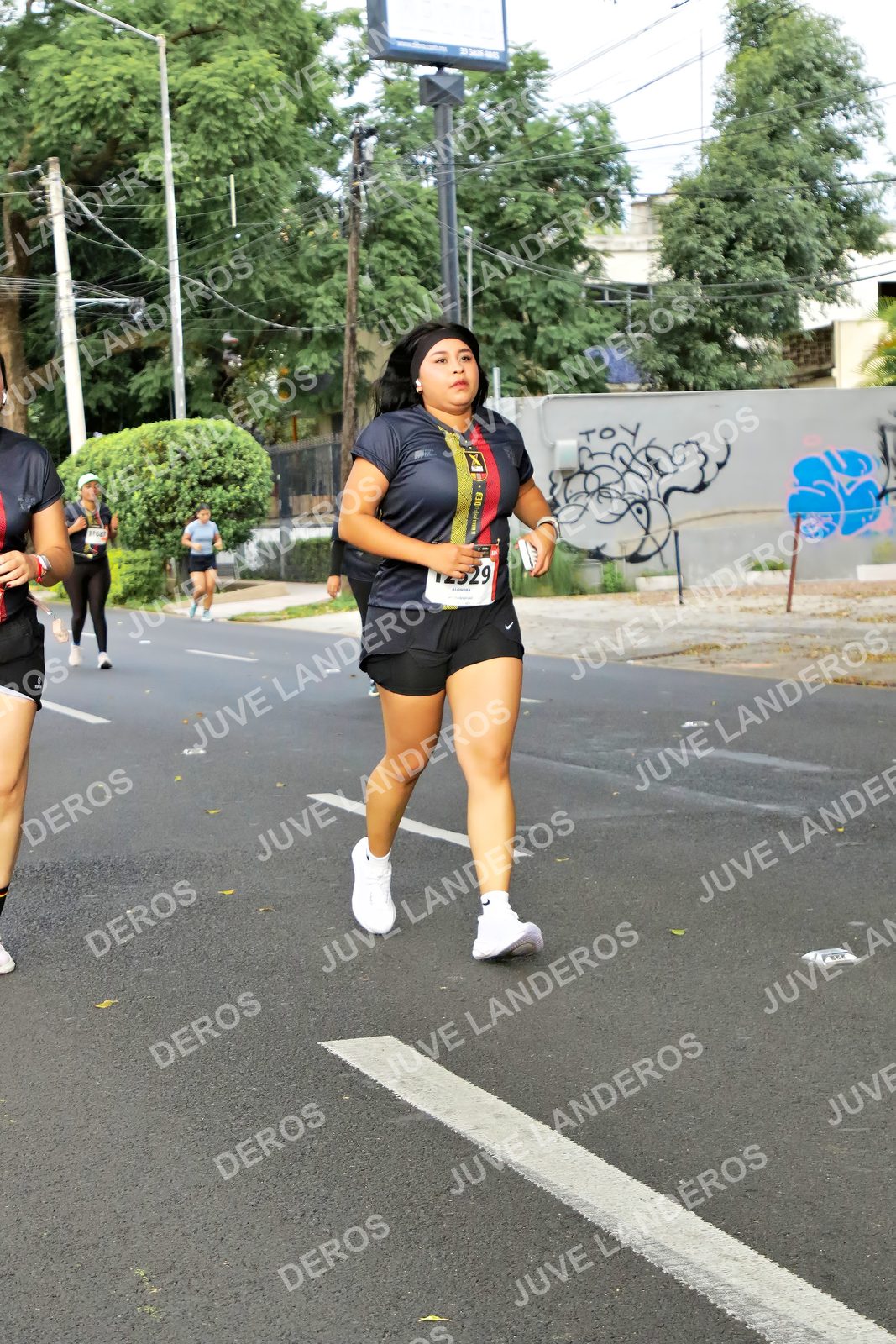 Foto de la X Carrera Leones Negros Red Cola 2026 en Rectoría General de la UdeG, Av. Juárez 976 (meta en Av. Enrique Díaz de León y Pedro Moreno), Guadalajara a las 08:16