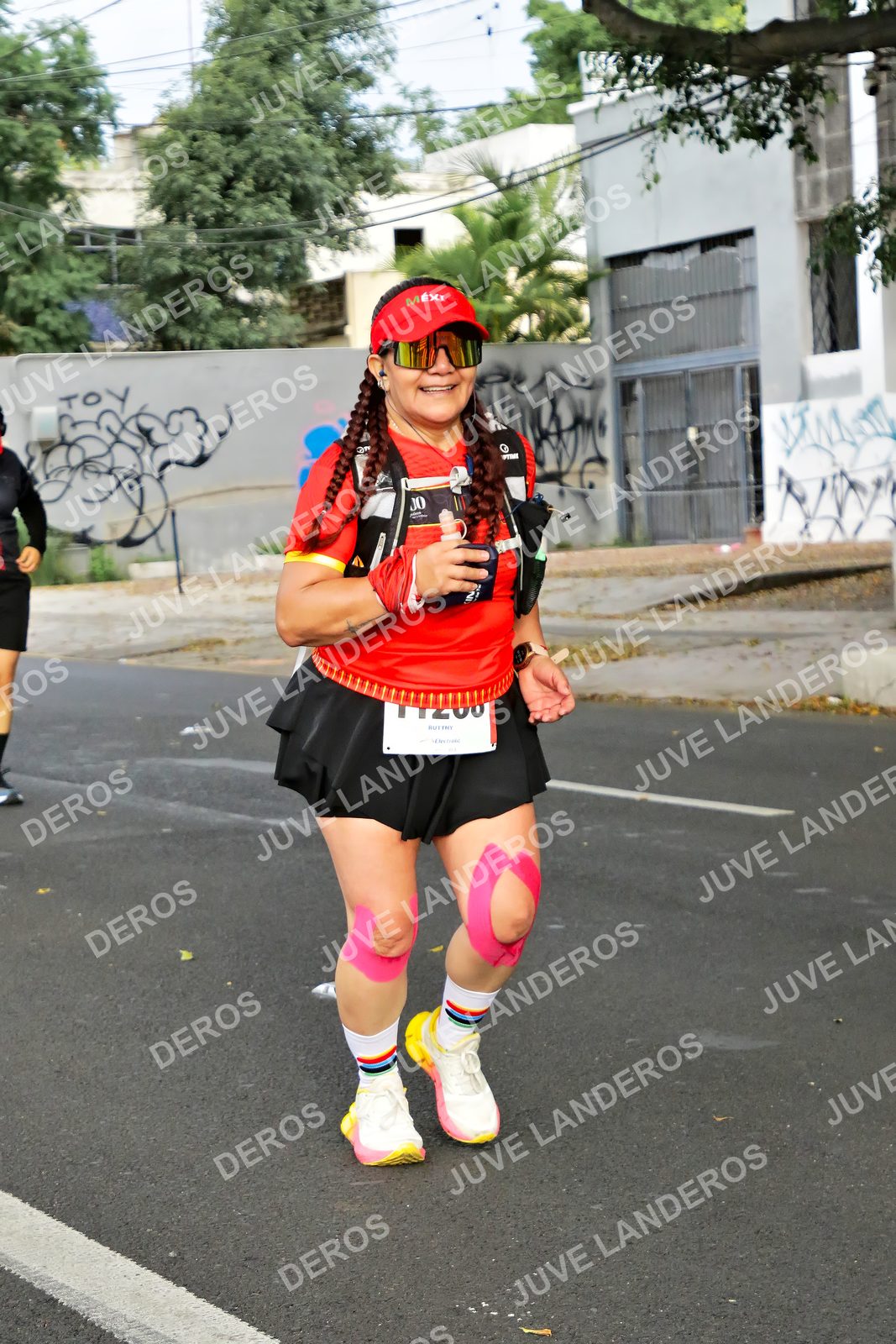 Foto de la X Carrera Leones Negros Red Cola 2026 en Rectoría General de la UdeG, Av. Juárez 976 (meta en Av. Enrique Díaz de León y Pedro Moreno), Guadalajara a las 08:18