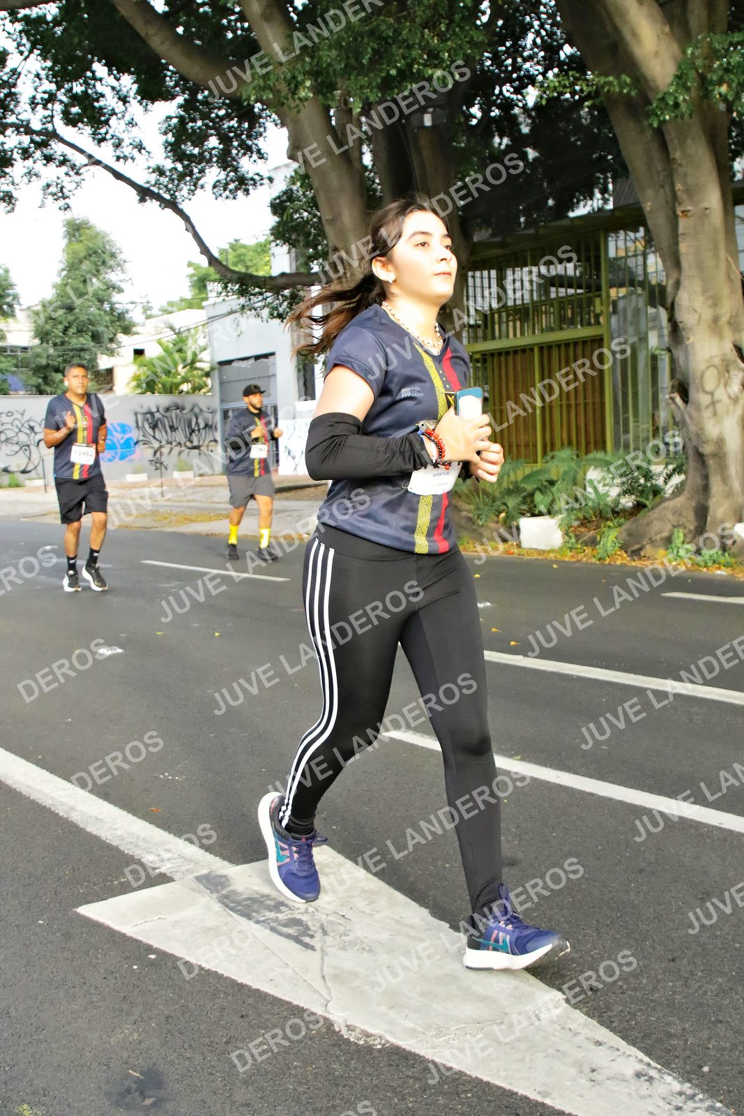 Foto de la X Carrera Leones Negros Red Cola 2026 en Rectoría General de la UdeG, Av. Juárez 976 (meta en Av. Enrique Díaz de León y Pedro Moreno), Guadalajara a las 08:08