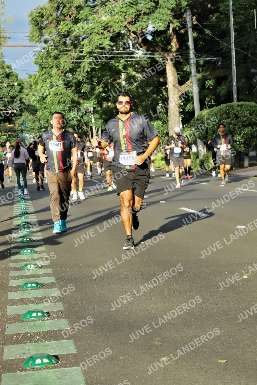 Foto de la X Carrera Leones Negros Red Cola 2026 en Rectoría General de la UdeG, Av. Juárez 976 (meta en Av. Enrique Díaz de León y Pedro Moreno), Guadalajara a las 07:54 · dorsal 11463