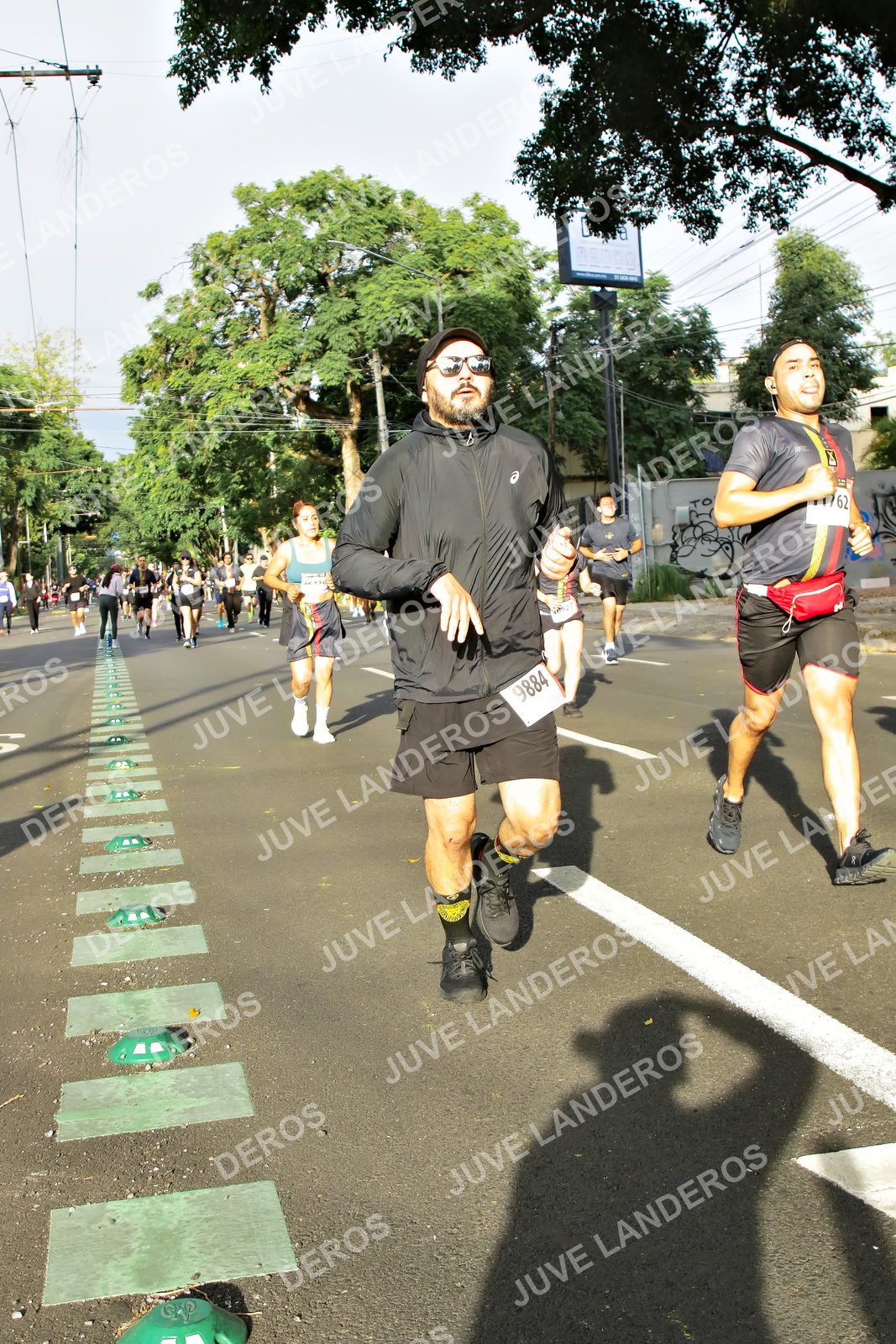 Foto de la X Carrera Leones Negros Red Cola 2026 en Rectoría General de la UdeG, Av. Juárez 976 (meta en Av. Enrique Díaz de León y Pedro Moreno), Guadalajara a las 08:00 · dorsal 9884, 62