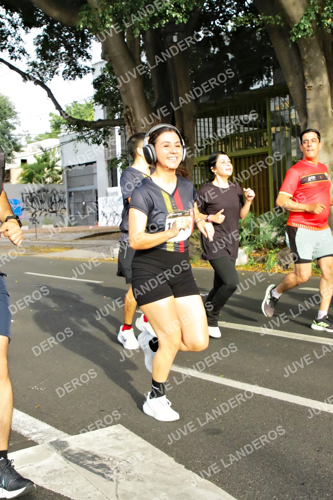 Foto de la X Carrera Leones Negros Red Cola 2026 en Rectoría General de la UdeG, Av. Juárez 976 (meta en Av. Enrique Díaz de León y Pedro Moreno), Guadalajara a las 08:05
