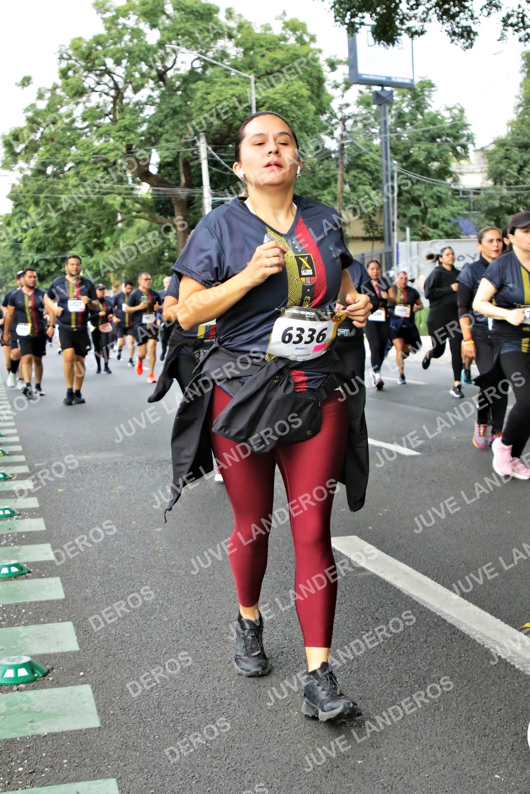 Foto de la X Carrera Leones Negros Red Cola 2026 en Rectoría General de la UdeG, Av. Juárez 976 (meta en Av. Enrique Díaz de León y Pedro Moreno), Guadalajara a las 07:16 · dorsal 6336