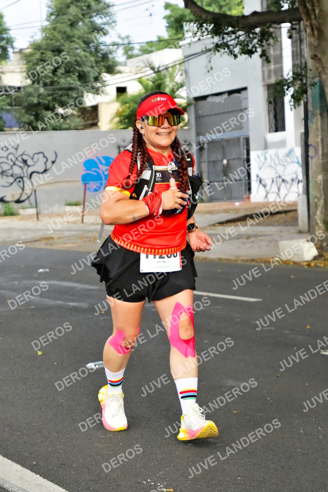Foto de la X Carrera Leones Negros Red Cola 2026 en Rectoría General de la UdeG, Av. Juárez 976 (meta en Av. Enrique Díaz de León y Pedro Moreno), Guadalajara a las 08:18