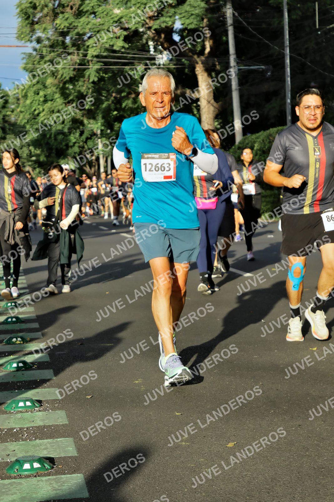 Foto de la X Carrera Leones Negros Red Cola 2026 en Rectoría General de la UdeG, Av. Juárez 976 (meta en Av. Enrique Díaz de León y Pedro Moreno), Guadalajara a las 07:45 · dorsal 12663, 86