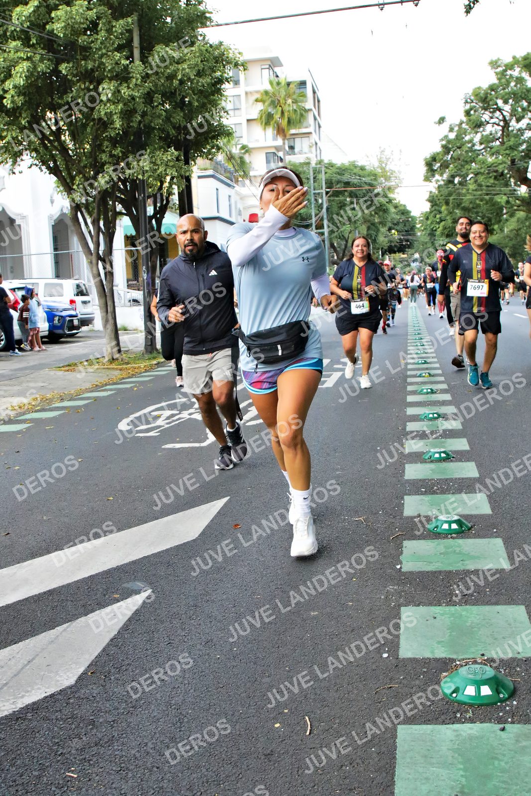 Foto de la X Carrera Leones Negros Red Cola 2026 en Rectoría General de la UdeG, Av. Juárez 976 (meta en Av. Enrique Díaz de León y Pedro Moreno), Guadalajara a las 05:13 · dorsal 7697, 464
