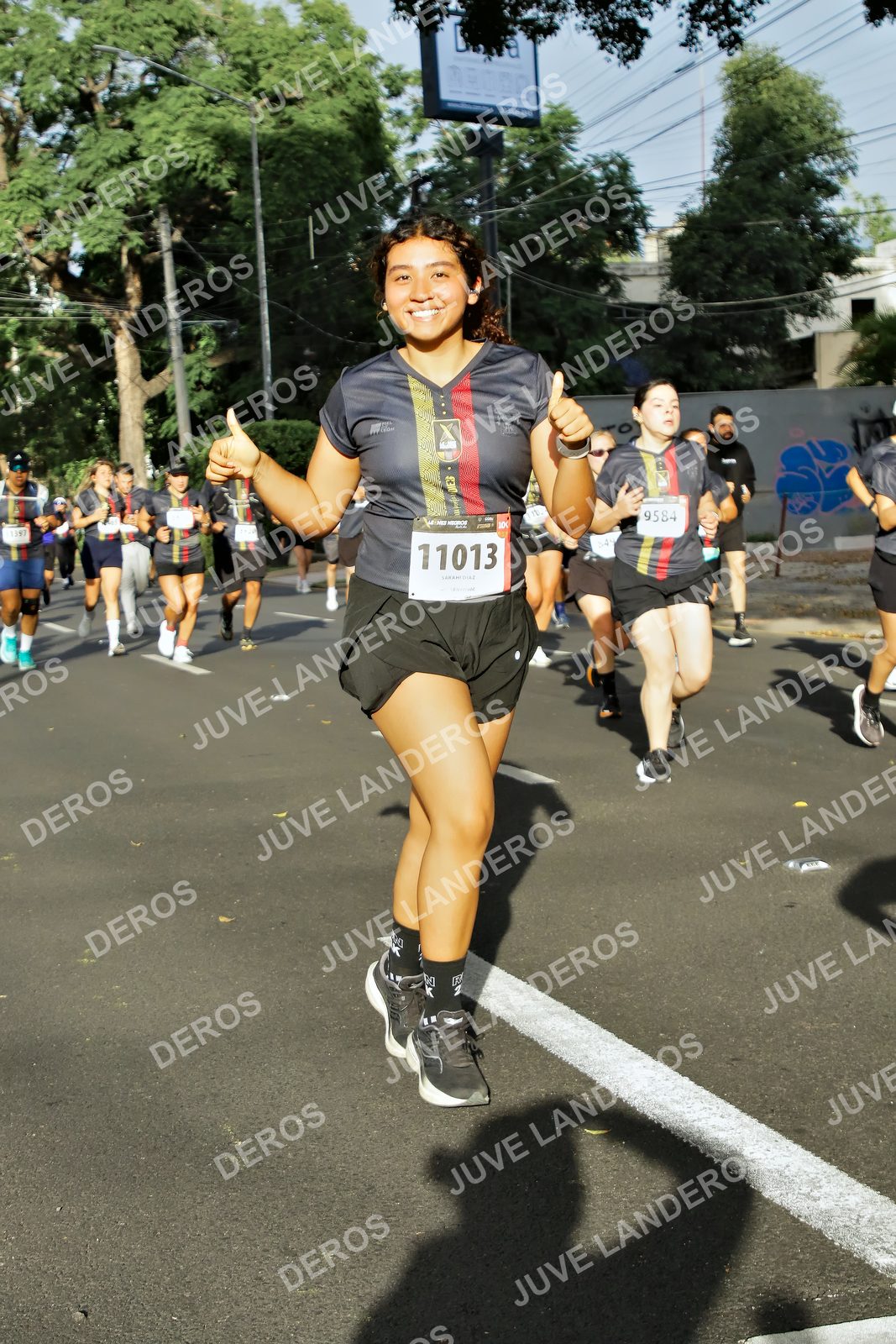 Foto de la X Carrera Leones Negros Red Cola 2026 en Rectoría General de la UdeG, Av. Juárez 976 (meta en Av. Enrique Díaz de León y Pedro Moreno), Guadalajara a las 07:59 · dorsal 11013, 9584