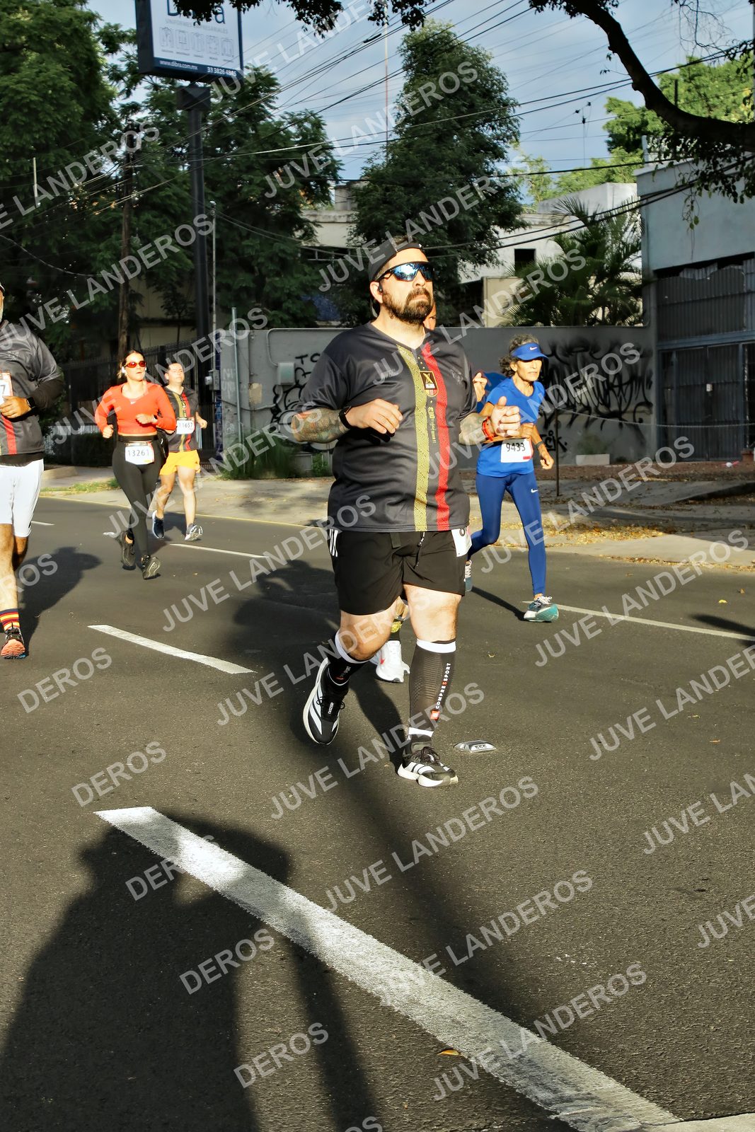 Foto de la X Carrera Leones Negros Red Cola 2026 en Rectoría General de la UdeG, Av. Juárez 976 (meta en Av. Enrique Díaz de León y Pedro Moreno), Guadalajara a las 07:40
