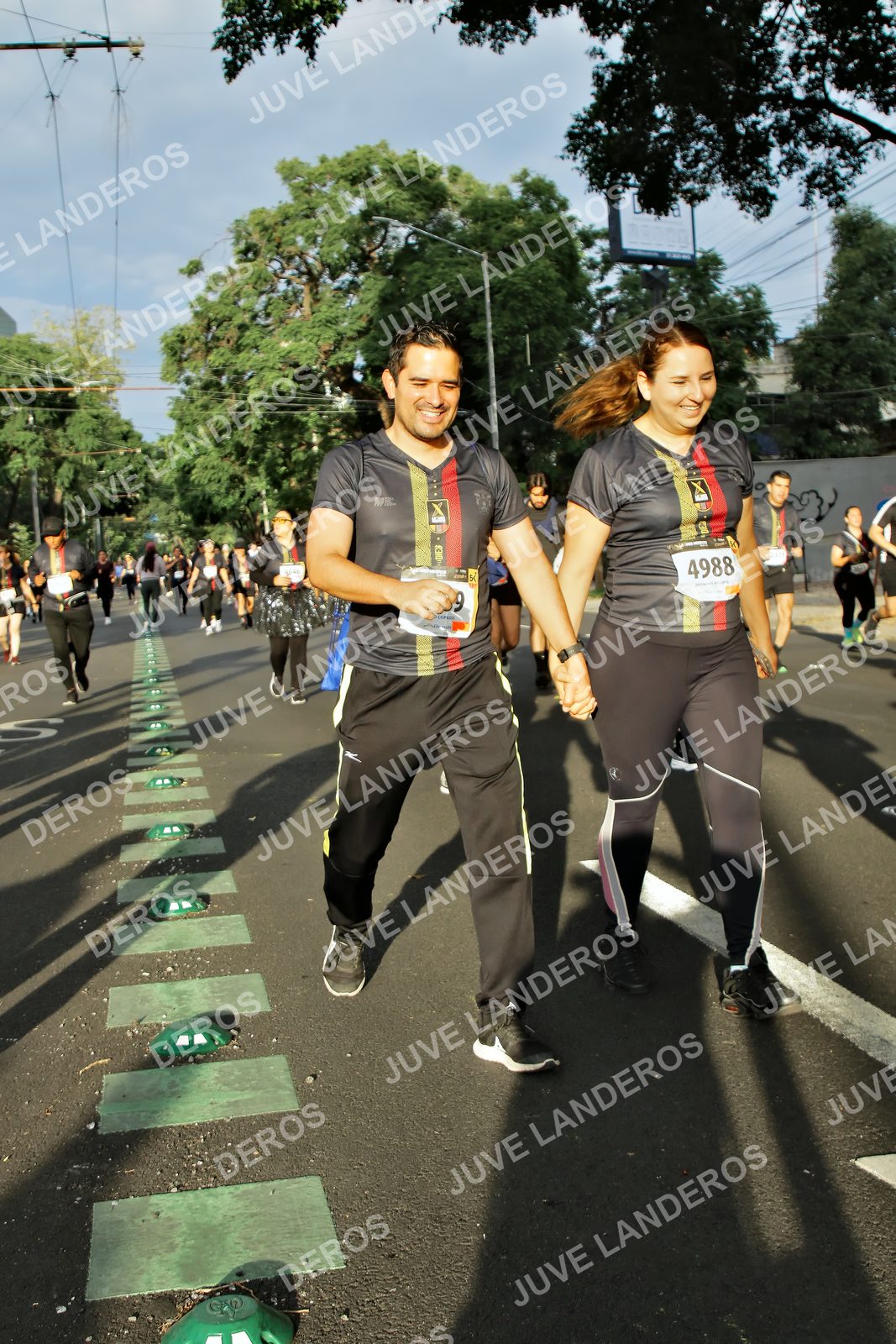 Foto de la X Carrera Leones Negros Red Cola 2026 en Rectoría General de la UdeG, Av. Juárez 976 (meta en Av. Enrique Díaz de León y Pedro Moreno), Guadalajara a las 07:38 · dorsal 4988