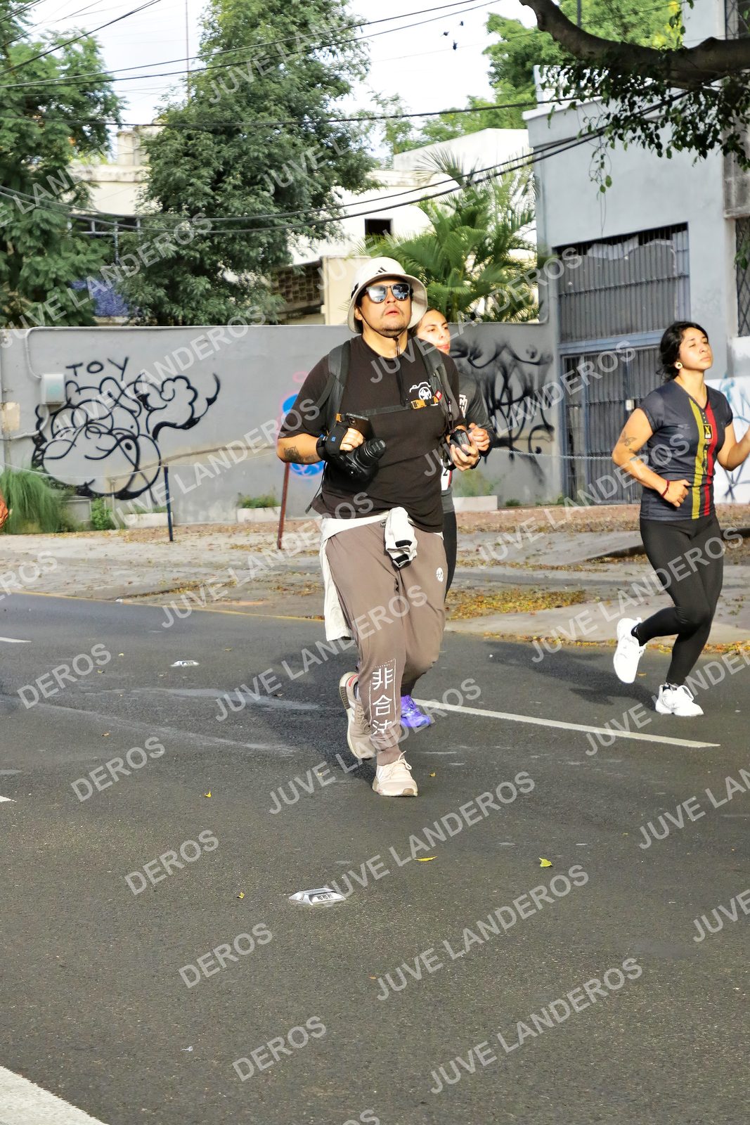 Foto de la X Carrera Leones Negros Red Cola 2026 en Rectoría General de la UdeG, Av. Juárez 976 (meta en Av. Enrique Díaz de León y Pedro Moreno), Guadalajara a las 08:09