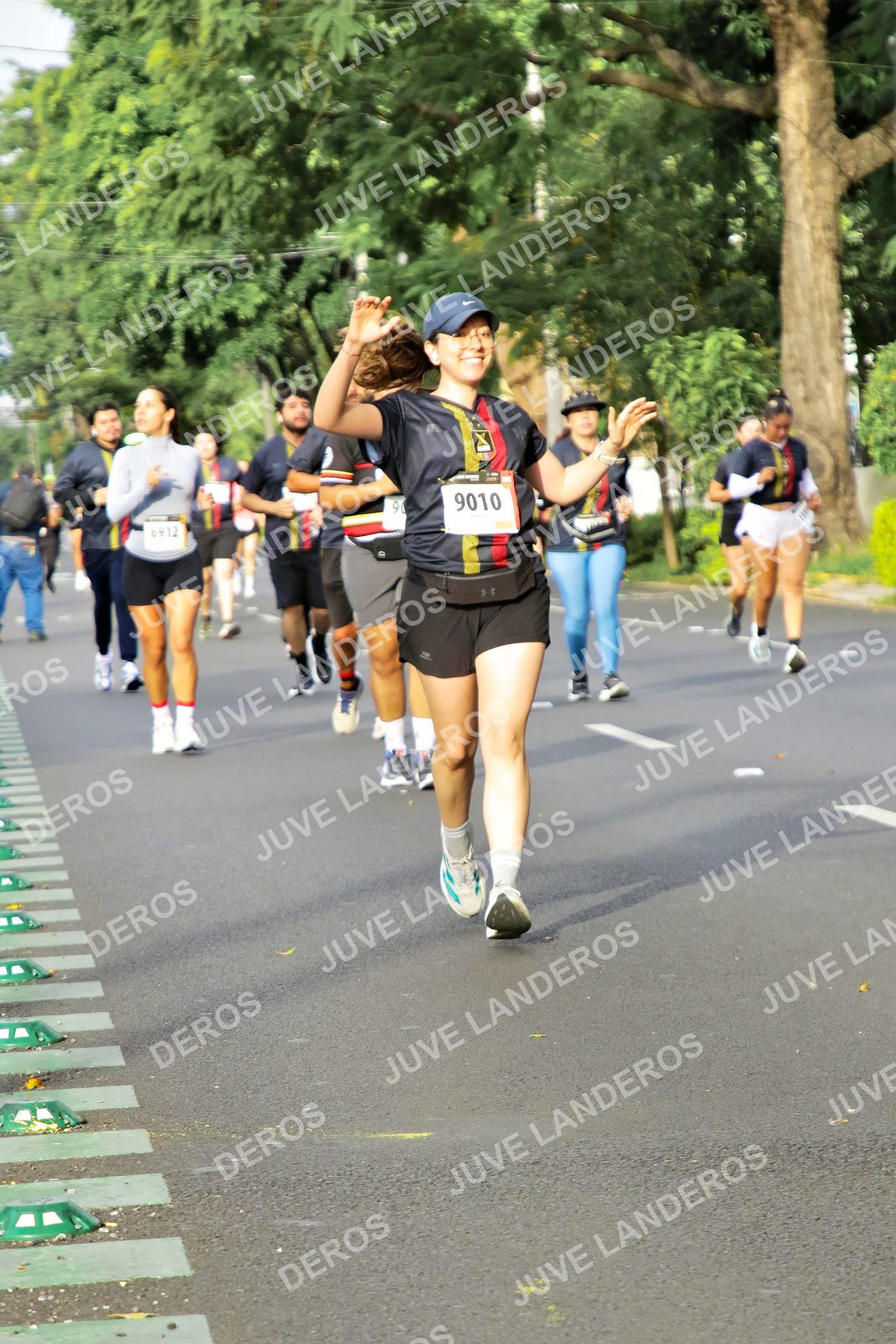Foto de la X Carrera Leones Negros Red Cola 2026 en Rectoría General de la UdeG, Av. Juárez 976 (meta en Av. Enrique Díaz de León y Pedro Moreno), Guadalajara a las 08:10 · dorsal 9010, 912