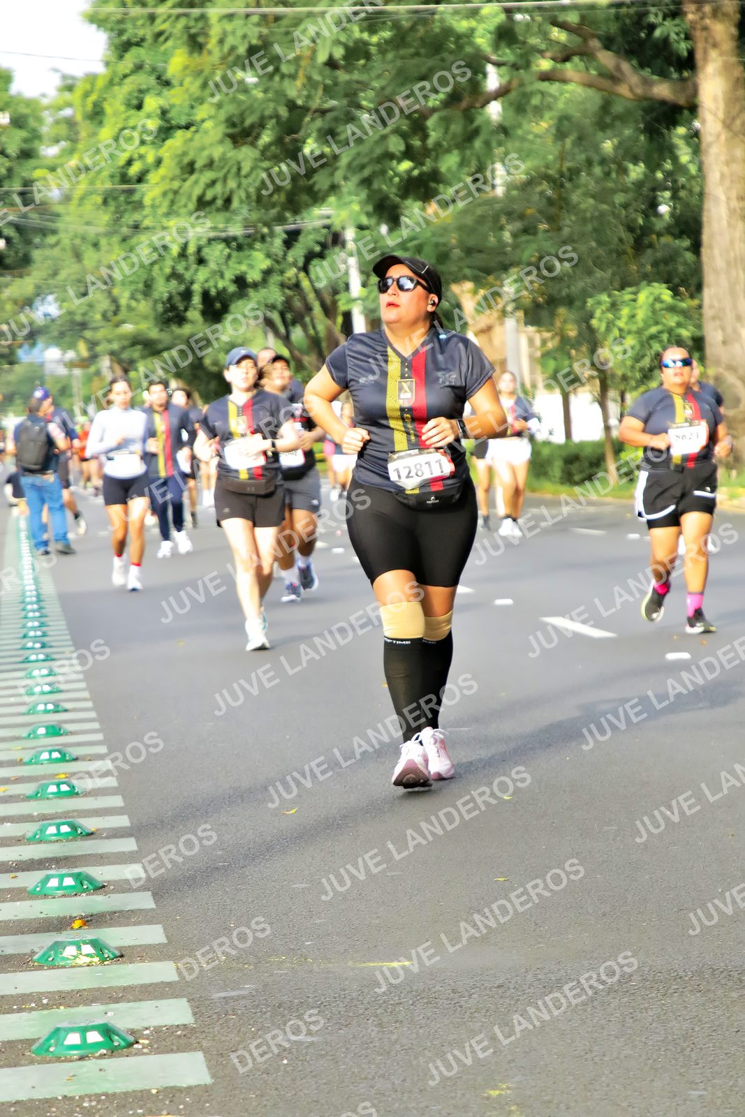 Foto de la X Carrera Leones Negros Red Cola 2026 en Rectoría General de la UdeG, Av. Juárez 976 (meta en Av. Enrique Díaz de León y Pedro Moreno), Guadalajara a las 08:10 · dorsal 12811
