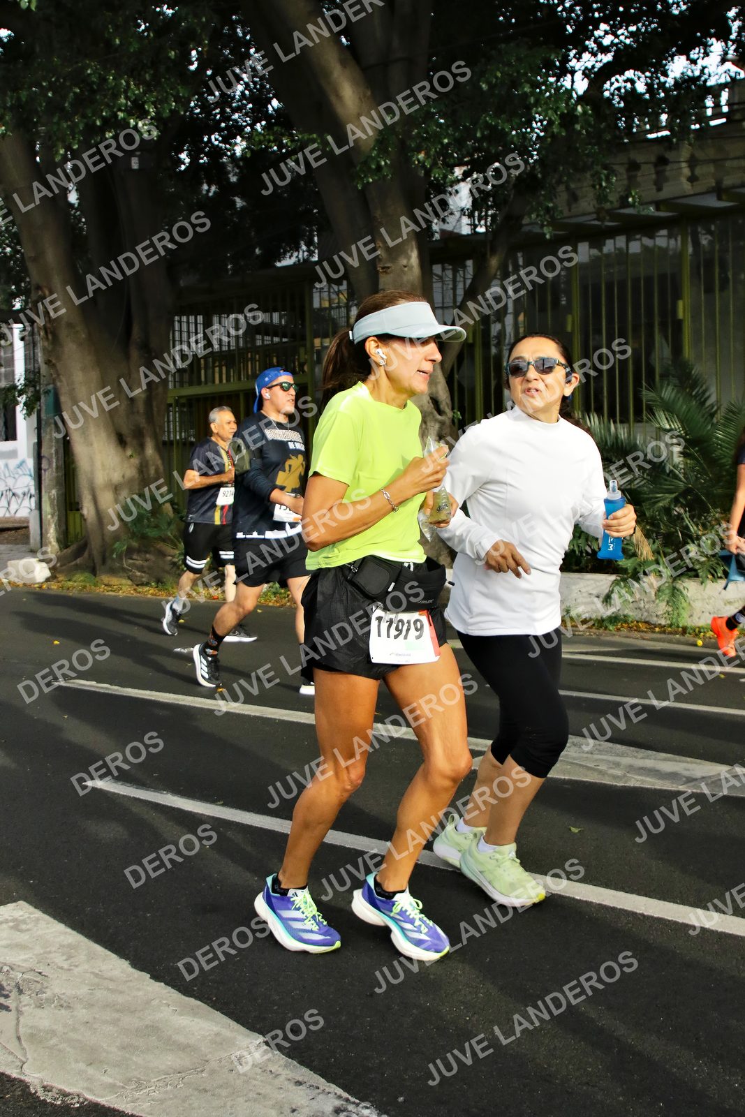 Foto de la X Carrera Leones Negros Red Cola 2026 en Rectoría General de la UdeG, Av. Juárez 976 (meta en Av. Enrique Díaz de León y Pedro Moreno), Guadalajara a las 08:09