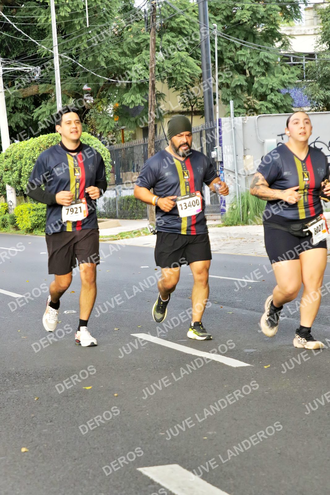 Foto de la X Carrera Leones Negros Red Cola 2026 en Rectoría General de la UdeG, Av. Juárez 976 (meta en Av. Enrique Díaz de León y Pedro Moreno), Guadalajara a las 08:15 · dorsal 7921, 13400