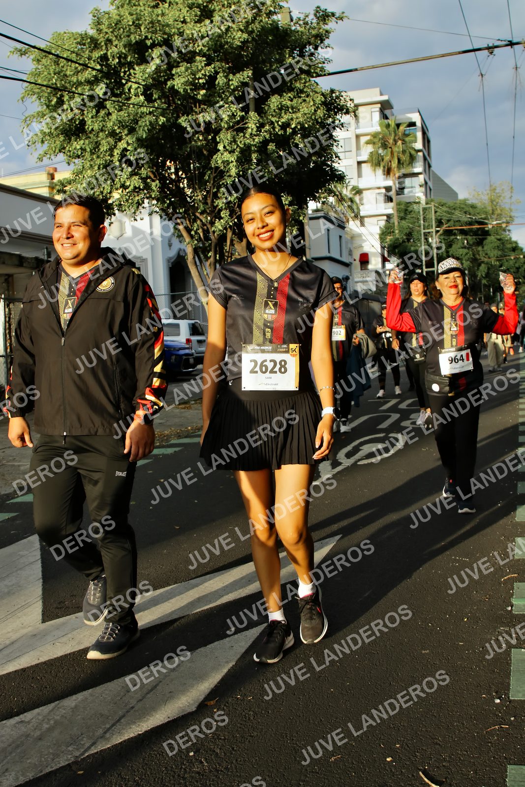 Foto de la X Carrera Leones Negros Red Cola 2026 en Rectoría General de la UdeG, Av. Juárez 976 (meta en Av. Enrique Díaz de León y Pedro Moreno), Guadalajara a las 07:31 · dorsal 2628, 964