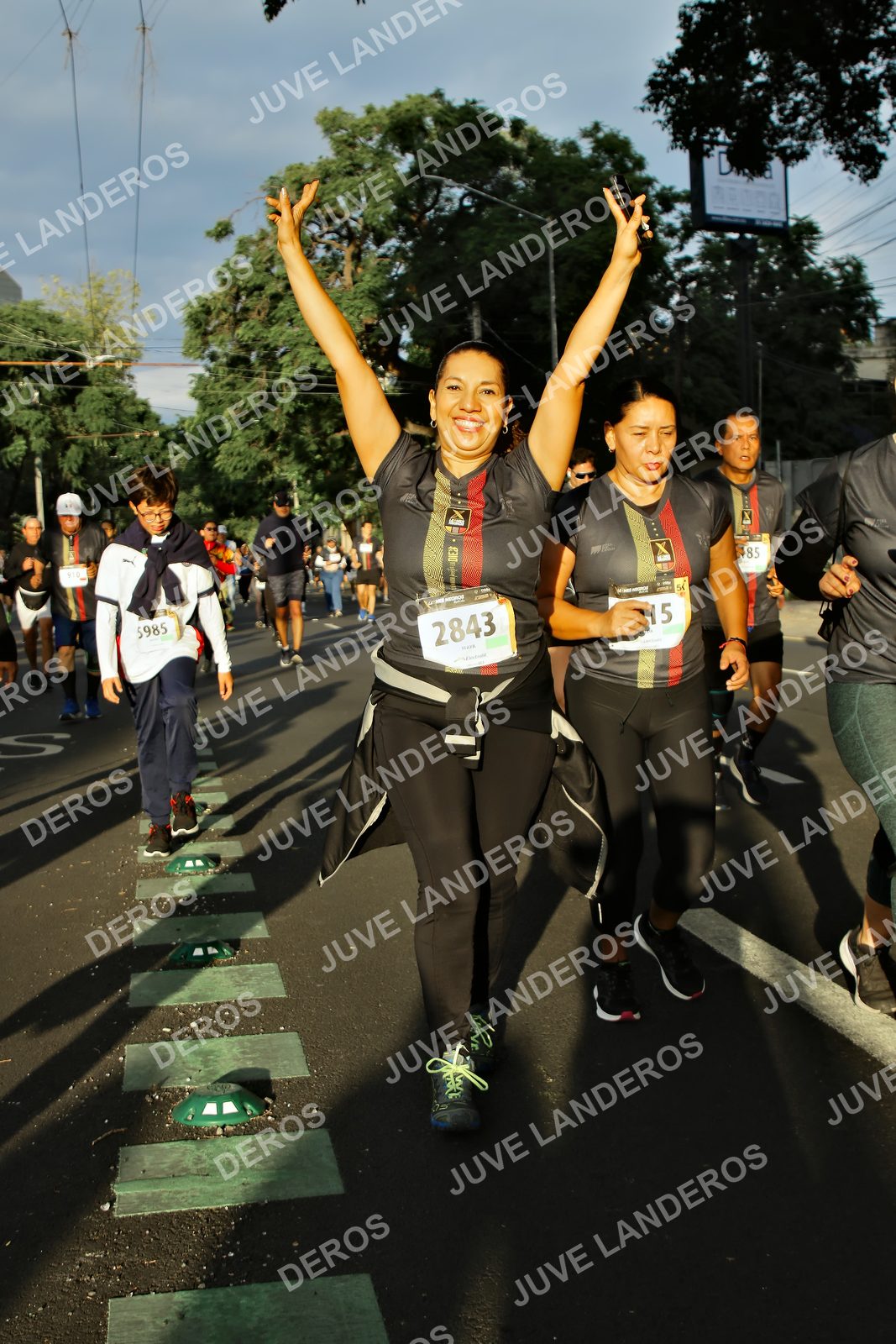 Foto de la X Carrera Leones Negros Red Cola 2026 en Rectoría General de la UdeG, Av. Juárez 976 (meta en Av. Enrique Díaz de León y Pedro Moreno), Guadalajara a las 07:28 · dorsal 2843, 15