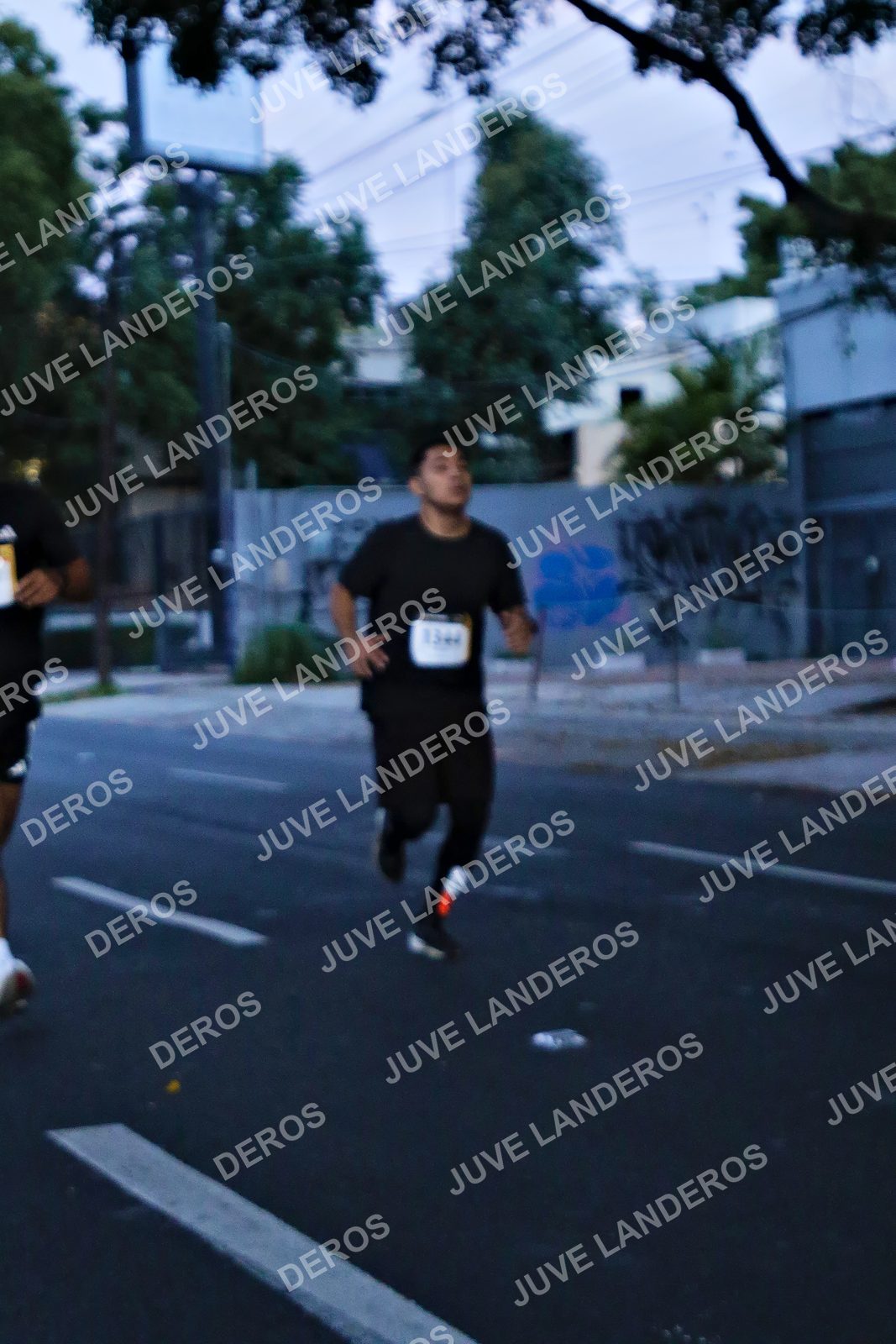 Foto de la X Carrera Leones Negros Red Cola 2026 en Rectoría General de la UdeG, Av. Juárez 976 (meta en Av. Enrique Díaz de León y Pedro Moreno), Guadalajara a las 04:51