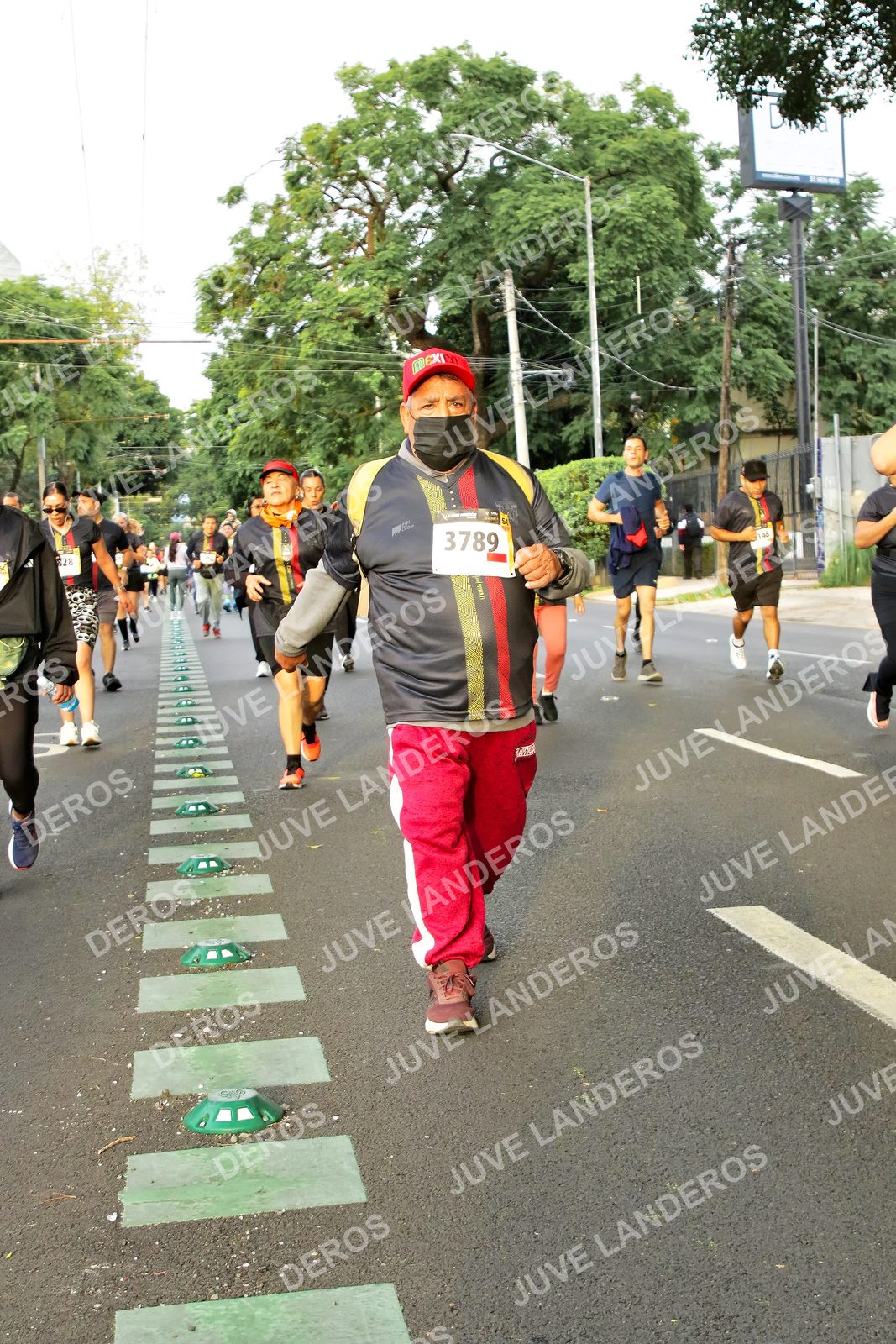 Foto de la X Carrera Leones Negros Red Cola 2026 en Rectoría General de la UdeG, Av. Juárez 976 (meta en Av. Enrique Díaz de León y Pedro Moreno), Guadalajara a las 07:21 · dorsal 3789, 28