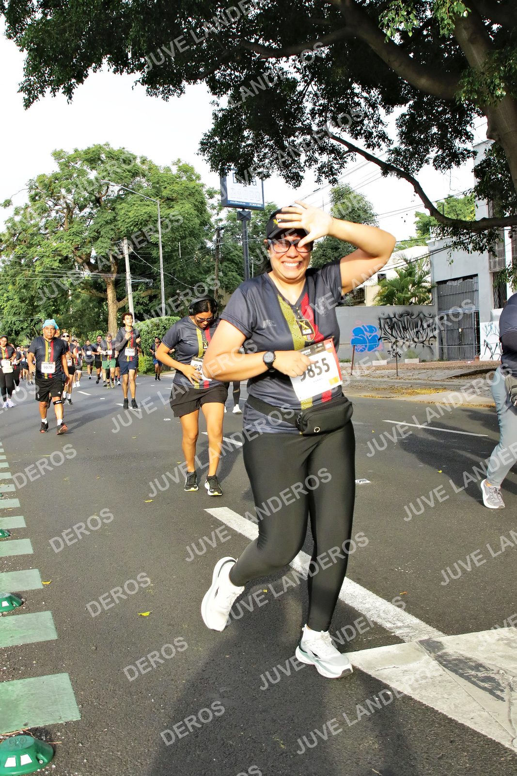 Foto de la X Carrera Leones Negros Red Cola 2026 en Rectoría General de la UdeG, Av. Juárez 976 (meta en Av. Enrique Díaz de León y Pedro Moreno), Guadalajara a las 08:04 · dorsal 9855